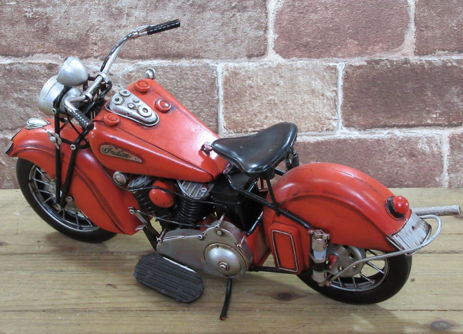 つよ11 Toyo Sekisou Tin Ornament (Motorcycle Orange) 27542 : Amazon.sg: Home